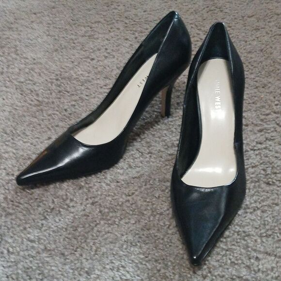 Nine West Berbe black pointed toe heels  Sz 7 Never worn out just tried on - Picture 1 of 8